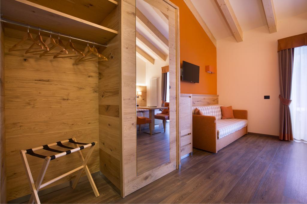 Chalet Marcora Campitello di Fassa Værelse billede