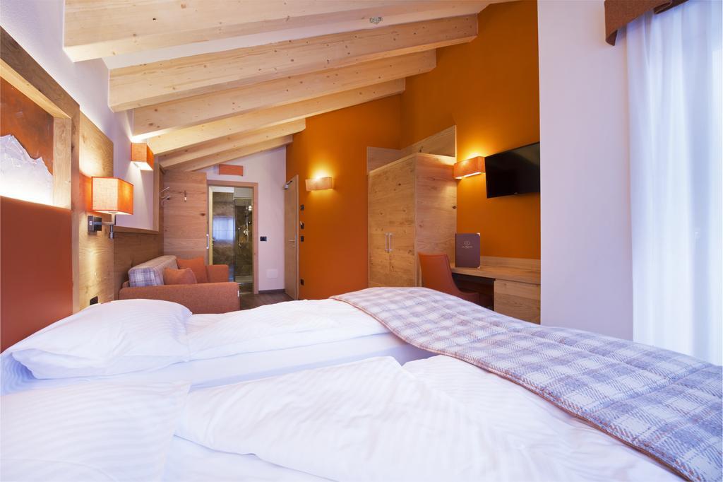 Chalet Marcora Campitello di Fassa Værelse billede